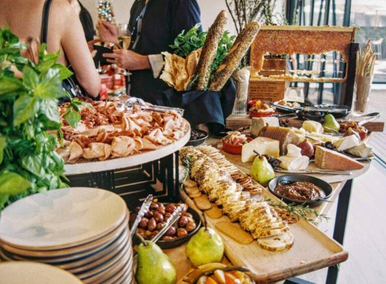 Event Catering Berlin: Premium Eventcatering für Firmen, Messen & private Feiern